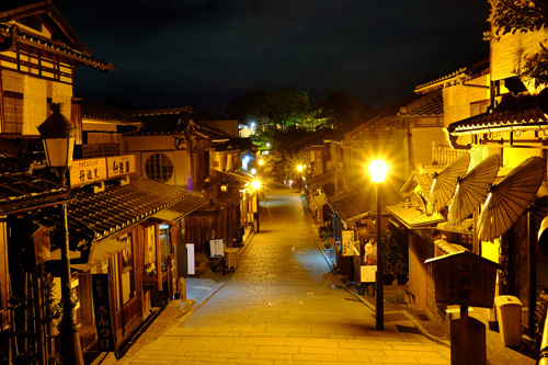 京都・二年坂の夜景１