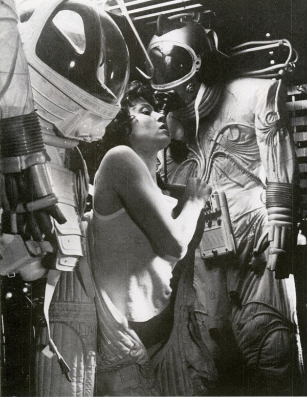 Sigourney Weaver alien 0