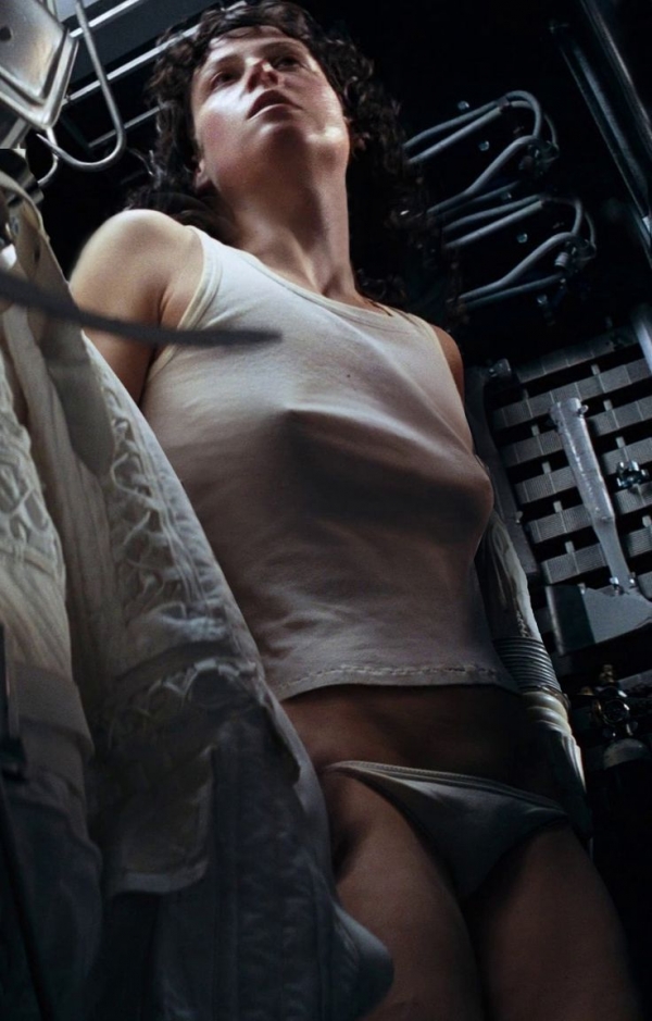 Sigourney Weaver alien 1