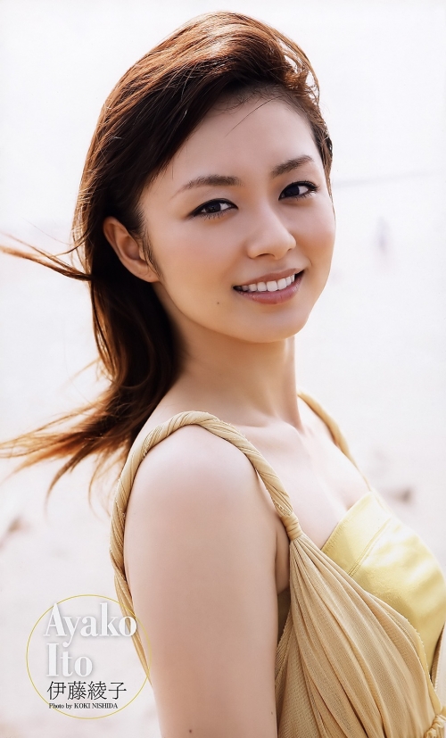 伊藤綾子とかいう普通に美人すぎて話のネタにし辛いアナウンサー