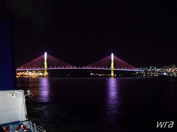 ニューかめりあ甲板から見た釜山港大橋